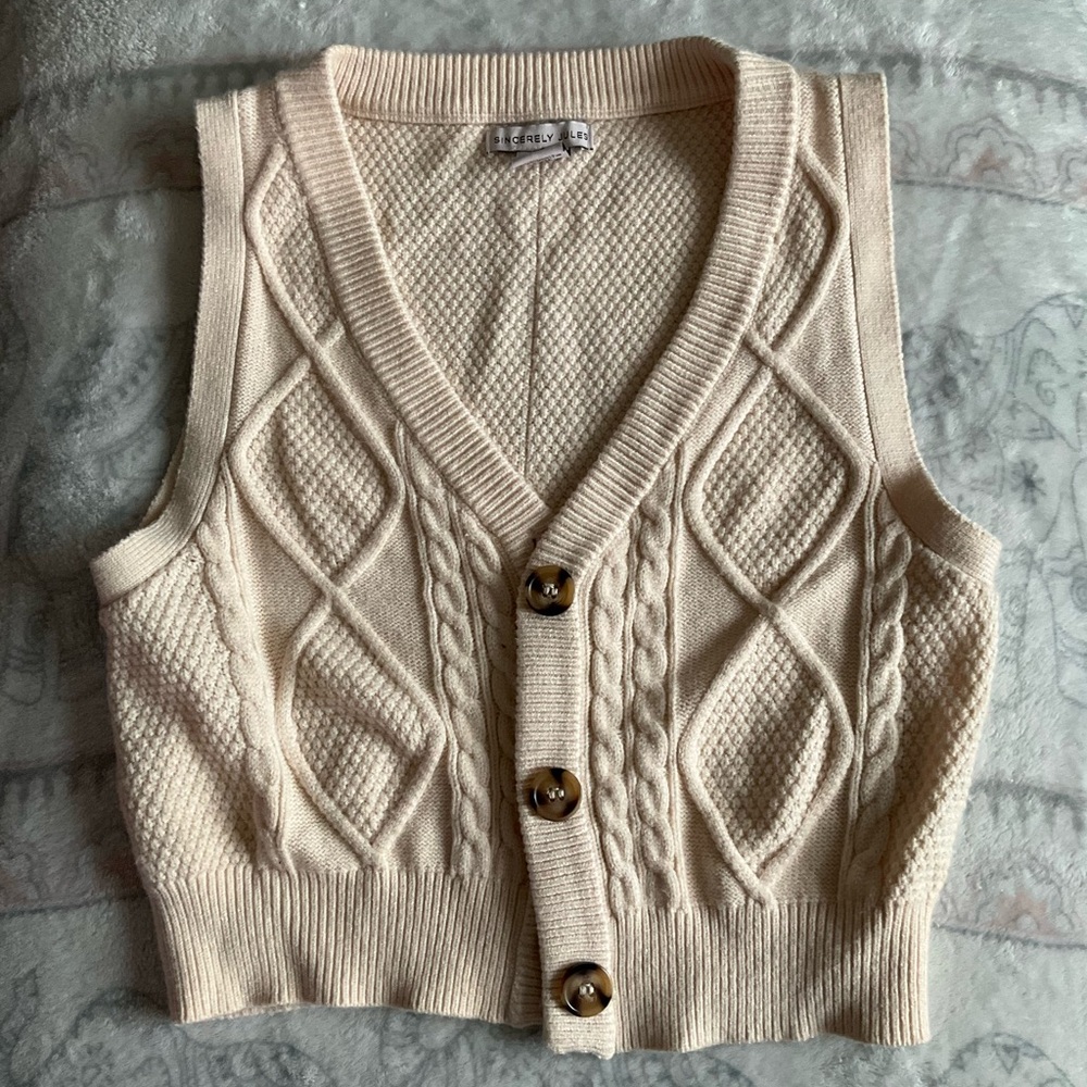 Sincerely Jules Ivory Textured Knit Vest